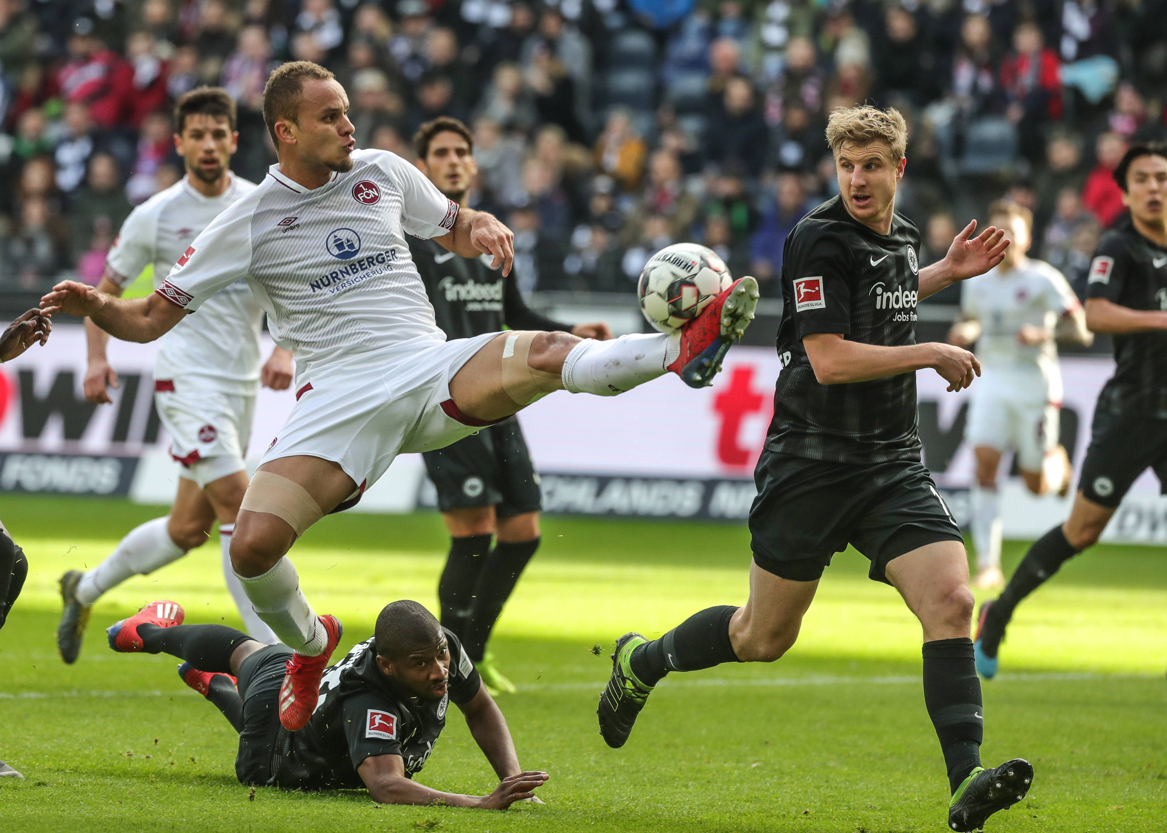 赢得赞誉 赢得赞誉