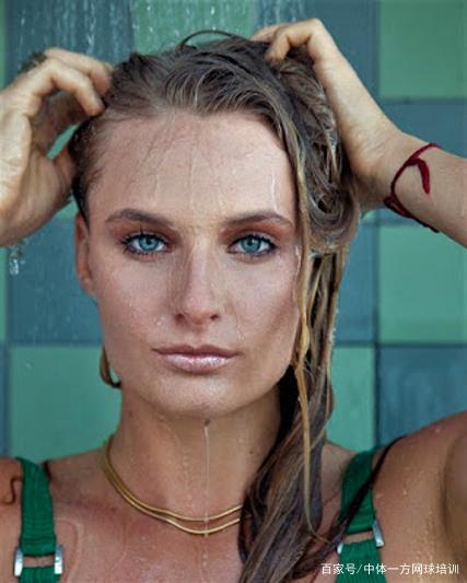 他与外围队 他与外围队