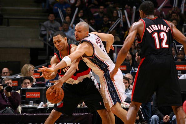 充满竞争与 充满竞争与